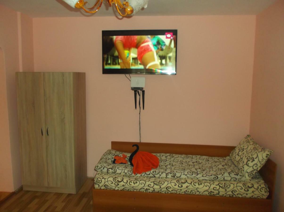 Apartament 2 Camere Semidecomandat "La Gicu" Sulina Exterior photo